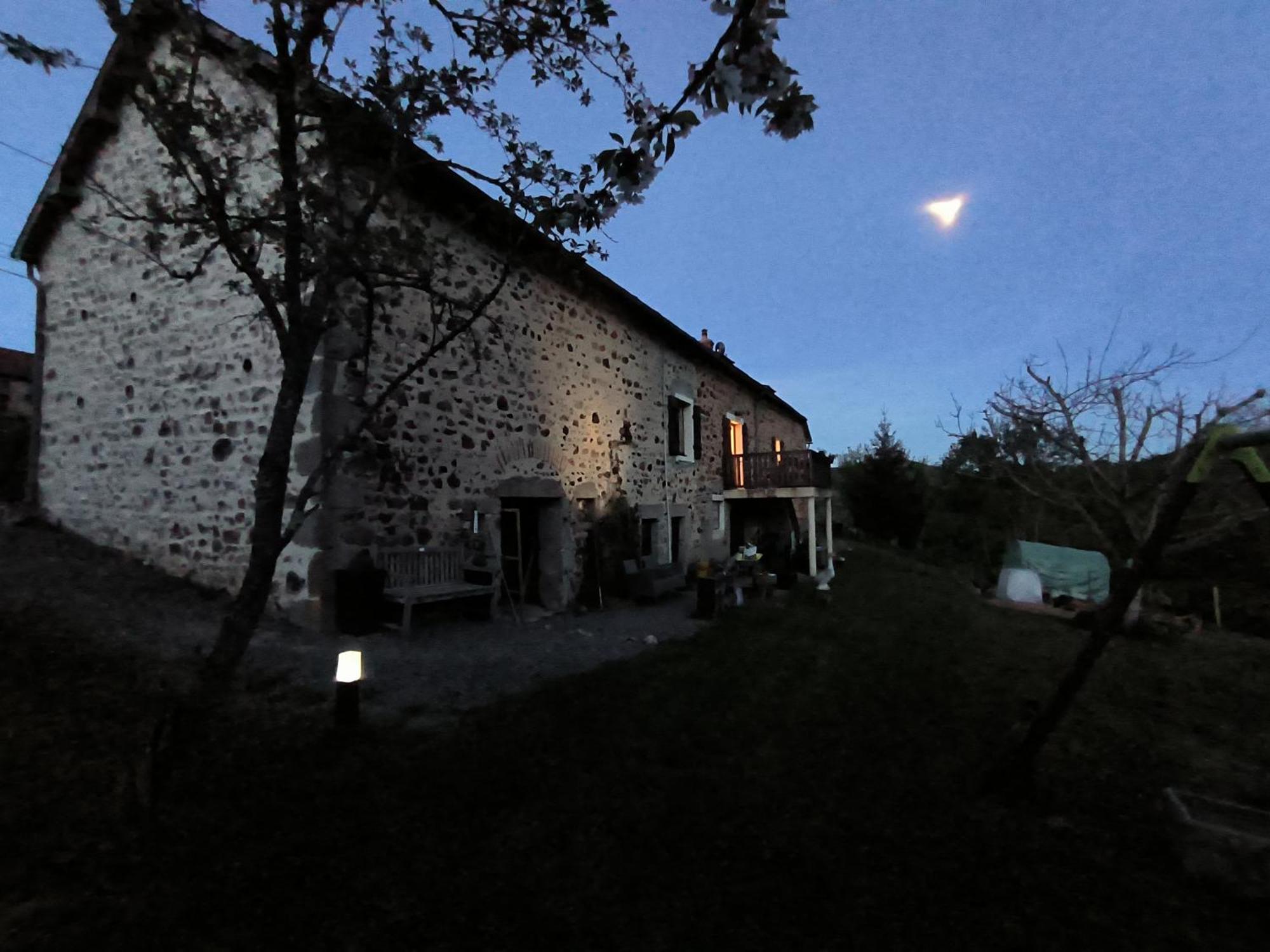 Chambres D'Hotes Montjouan Larochemillay Bagian luar foto